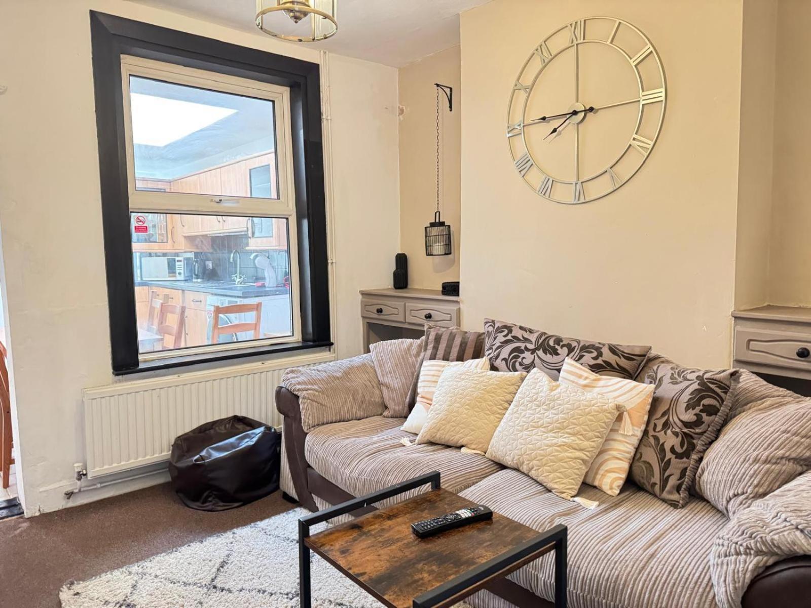 Lovely Dog Friendly, 3 Bed Home Sleeps 8, With Parking & Fenced Garden Work Contractor Leisure, Jasper CBG Extérieur photo